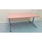 Steelcase "Flip-Top" asztal MC-04 Steelcase "Flip-Top" asztal MC-04