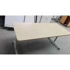 Steelcase íróasztal/görgős lábbal PF-02 Steelcase íróasztal/görgős lábbal PF-02