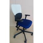 Steelcase Let's B görgős munkaszék GE-14 Steelcase Let's B görgős munkaszék GE-14