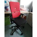 Steelcase Please V2 görgős munkaszék DI-04 Steelcase Please V2 görgős munkaszék DI-04