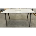 Kép 1/3 - Asztal Fr-421