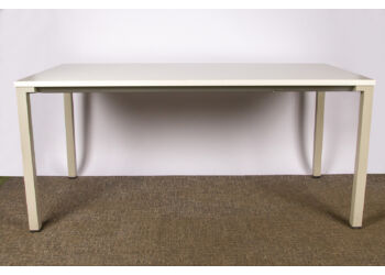 Steelcase egyenes asztal  Kalidro    VO-90