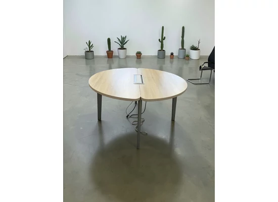 Tárgyalóasztal Fr-Fo2