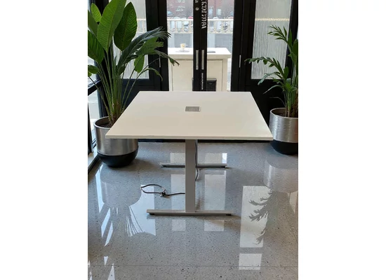 Tárgyalóasztal Fr-wcc-3