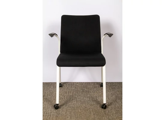 Steelcase Eastside görgős tárgyalószék BP-03