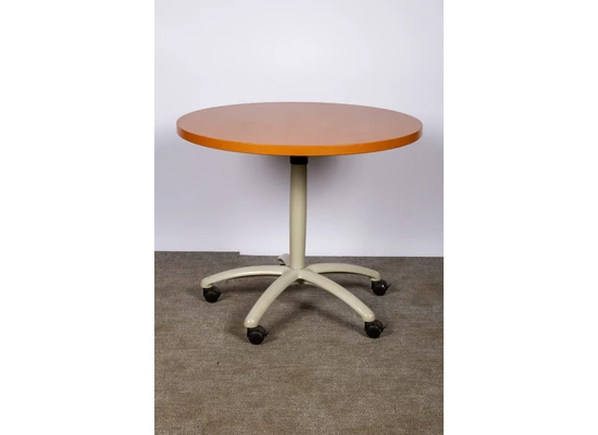 Steelcase görgős kerekasztal SCJ-019