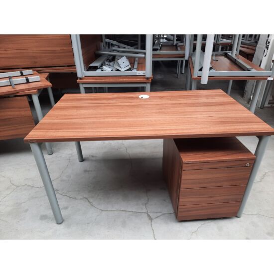 Neudoerfler íróasztal- 160- / MT-012