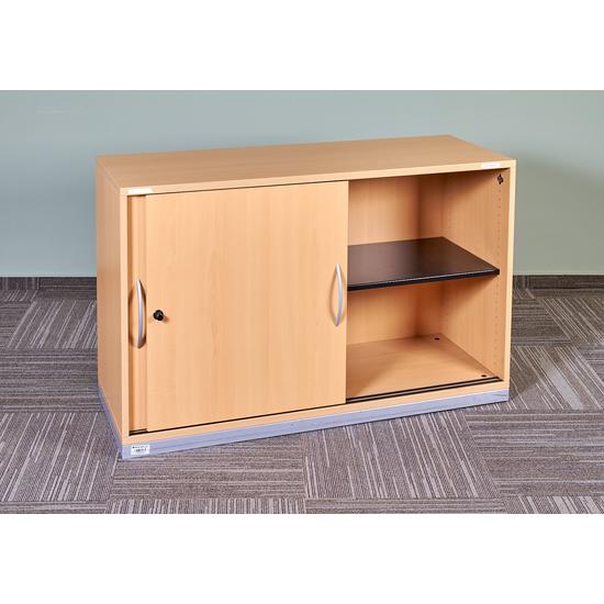 Steelcase Share It tolóajtós alacsony szekrény - GEO-02