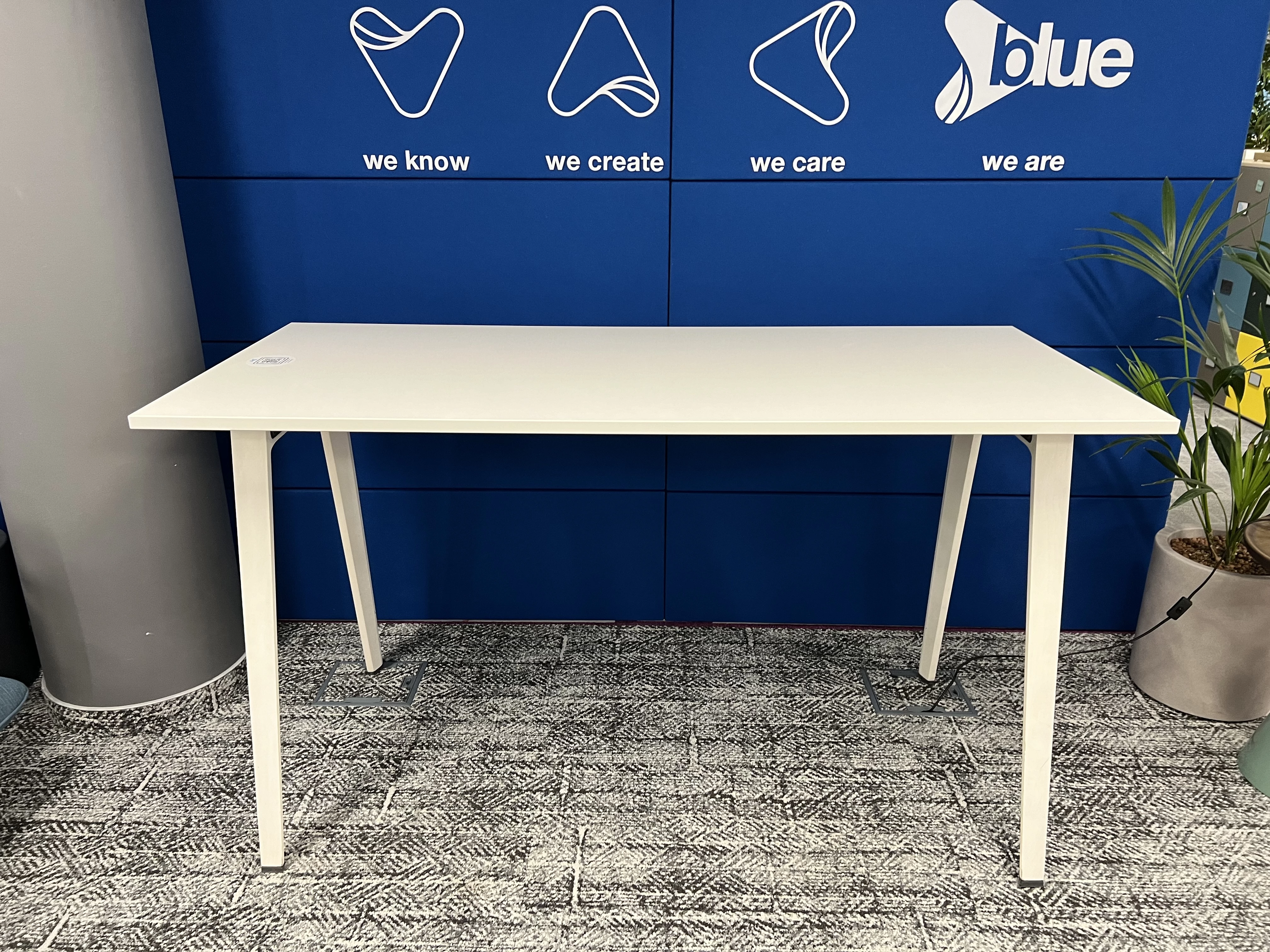 Steelcase B'Free magas asztal  Blue-8167